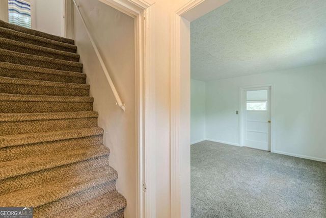 496 Radar Drive, Hapeville, GA 30354