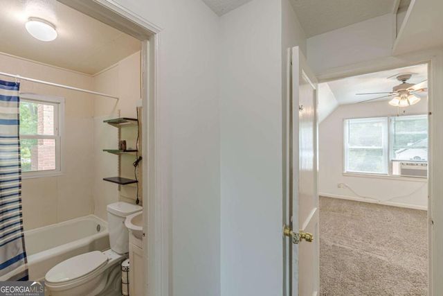 496 Radar Drive, Hapeville, GA 30354