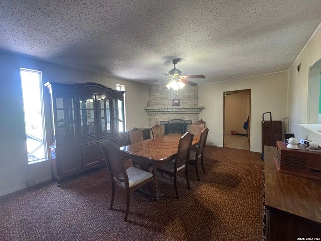 131 DANNY CLAY DR, San Antonio, TX 78228