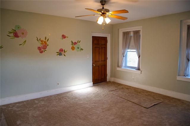 262 Durst Rd, Penn Twp, PA 15642