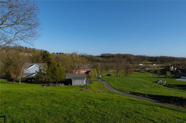 262 Durst Rd, Penn Twp, PA 15642