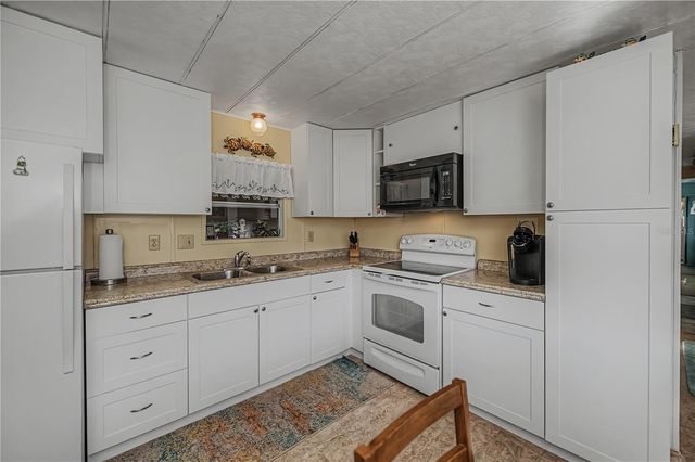 108 W MARLAND COURT, Nokomis, FL 34275