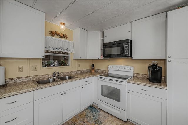 108 W MARLAND COURT, Nokomis, FL 34275