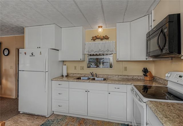 108 W MARLAND COURT, Nokomis, FL 34275