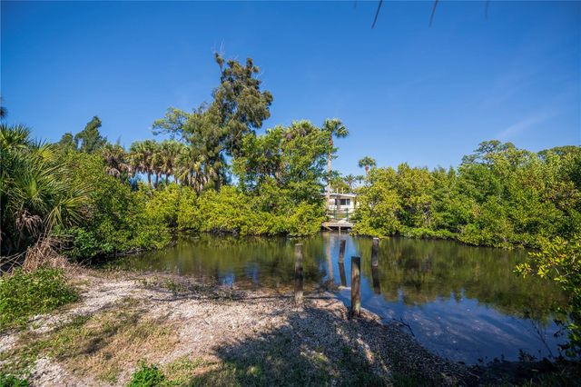 108 W MARLAND COURT, Nokomis, FL 34275