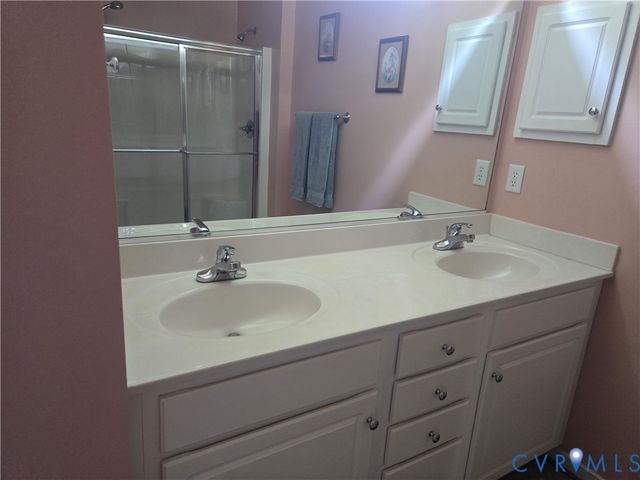 11728 Village Garden Dr, Chester, VA 23831