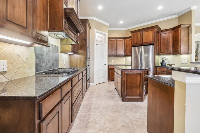7209 Hill Country Court, Midlothian, TX 76065