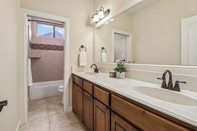 7209 Hill Country Court, Midlothian, TX 76065
