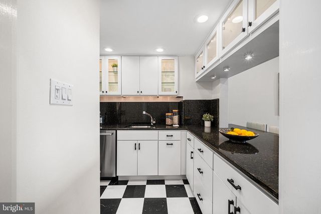 510 S 20TH ST, Philadelphia, PA 19146