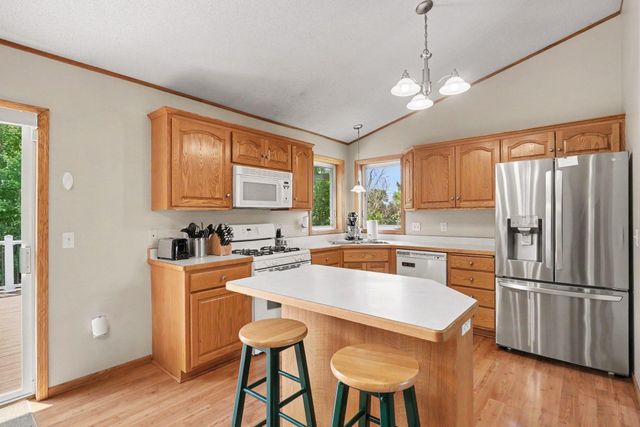 7643 385th Street, North Branch, MN 55056