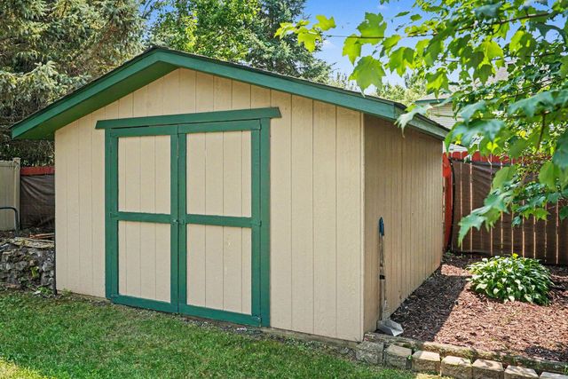7643 385th Street, North Branch, MN 55056