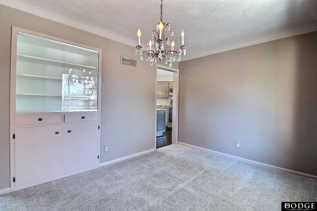 1915 N Nye Drive N, Fremont, NE 68025