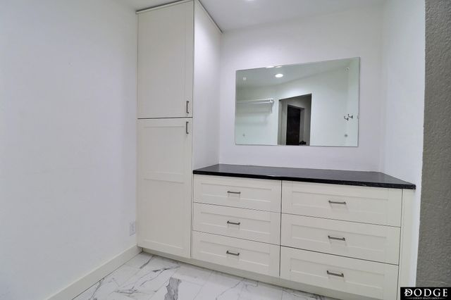 1915 N Nye Drive N, Fremont, NE 68025