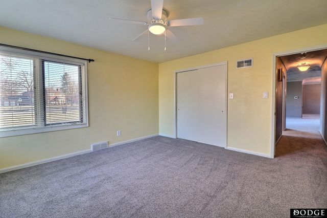 1915 N Nye Drive N, Fremont, NE 68025