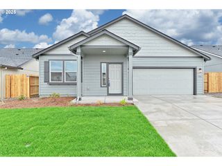5210 CEDAR VIEW Dr, Springfield, OR 97478