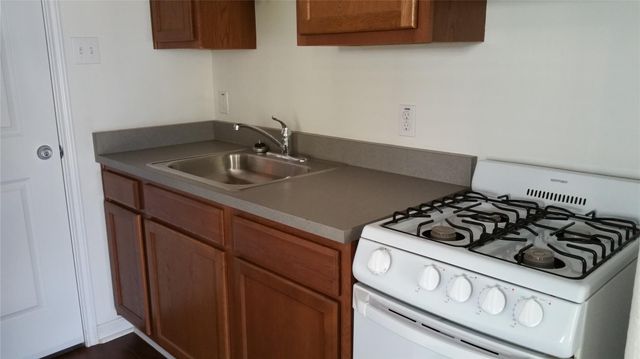 110 Trestle Tree C, San Marcos, TX 78666