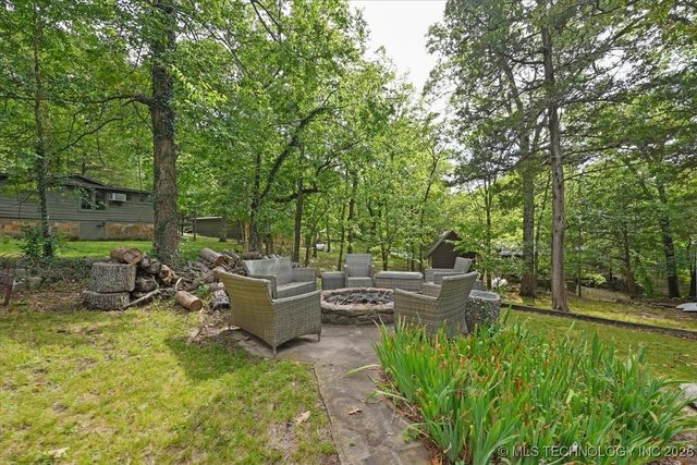 58 Oak Street, Locust Grove, OK 74352