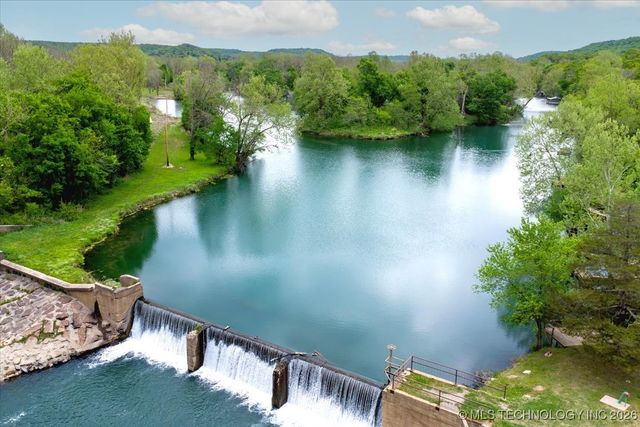 58 Oak Street, Locust Grove, OK 74352