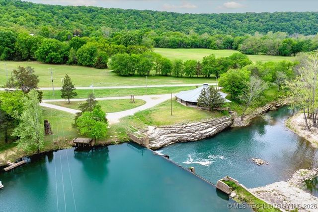 58 Oak Street, Locust Grove, OK 74352