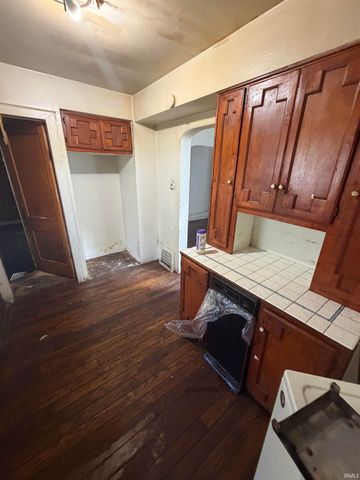 3210 Central Drive, Fort Wayne, IN 46806