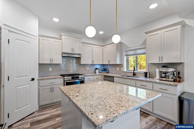 3183 Beatrice Av SE, Albany, OR 97322
