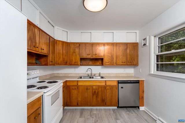 2870 SHORT ROCK RD, Barboursville, VA 22923