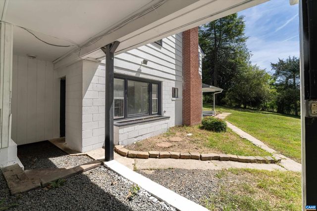 2870 SHORT ROCK RD, Barboursville, VA 22923