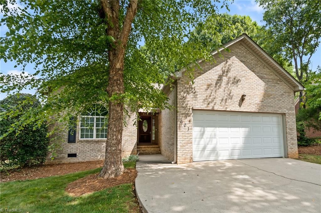601 Nova Avenue, High Point, NC 27265