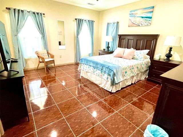 728 Sealy Street, Galveston, TX 77550