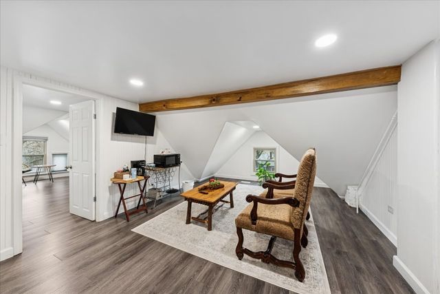 2720 Edina Boulevard, Zion, IL 60099