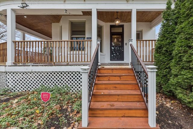 2720 Edina Boulevard, Zion, IL 60099