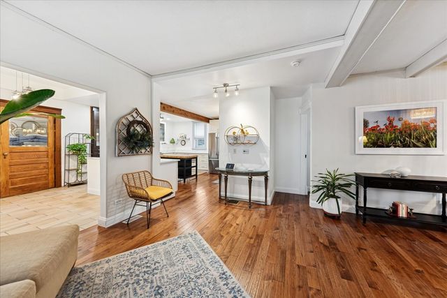 2720 Edina Boulevard, Zion, IL 60099