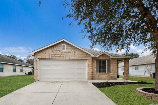 8111 Running Hollow, Selma, TX 78154