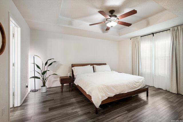 8111 Running Hollow, Selma, TX 78154