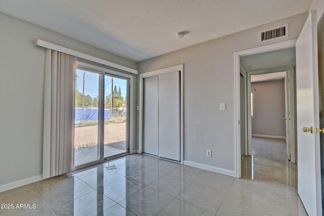 406 S TERRY Lane, Tempe, AZ 85281