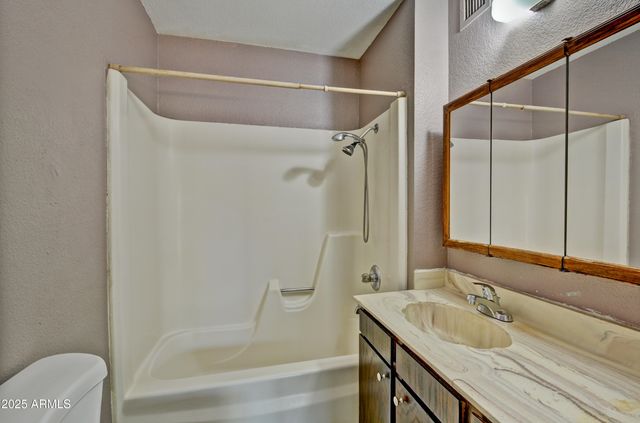 406 S TERRY Lane, Tempe, AZ 85281