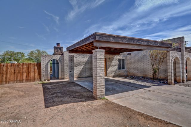 406 S TERRY Lane, Tempe, AZ 85281