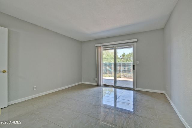 406 S TERRY Lane, Tempe, AZ 85281