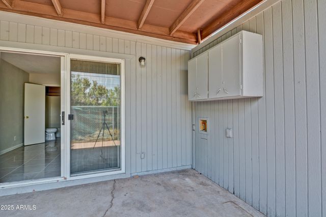 406 S TERRY Lane, Tempe, AZ 85281