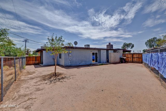 406 S TERRY Lane, Tempe, AZ 85281