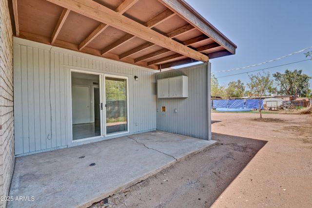 406 S TERRY Lane, Tempe, AZ 85281