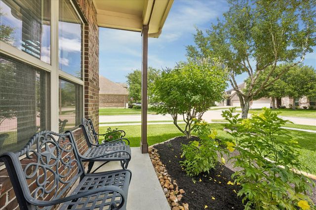 315 Westwood Drive, League City, TX 77573