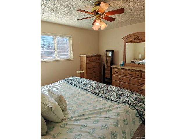 6164 S Eaton Ct, Littleton, CO 80123