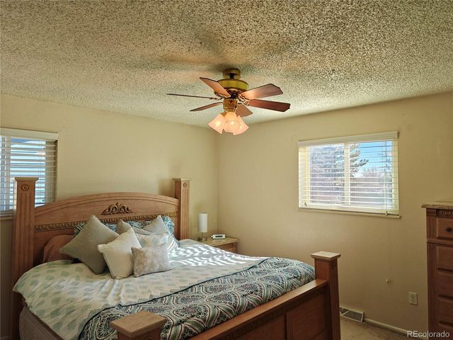 6164 S Eaton Ct, Littleton, CO 80123