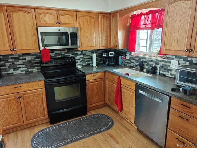 6164 S Eaton Ct, Littleton, CO 80123