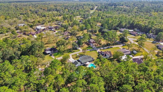 4 Hickory Lane, Dayton, TX 77535