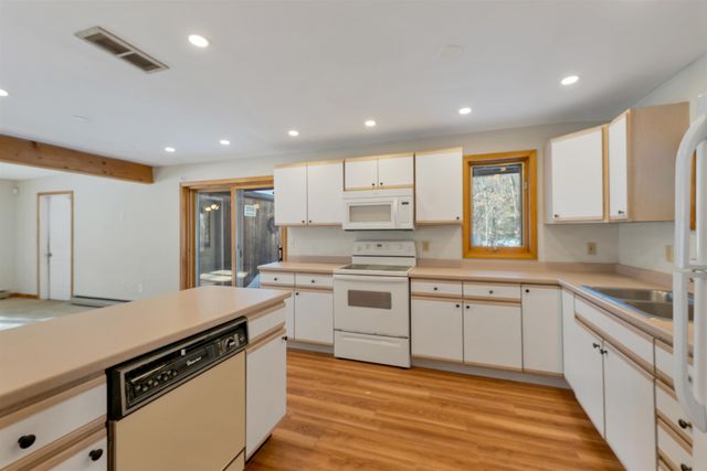 5 Circle Point Road, Sanbornton, NH 03269