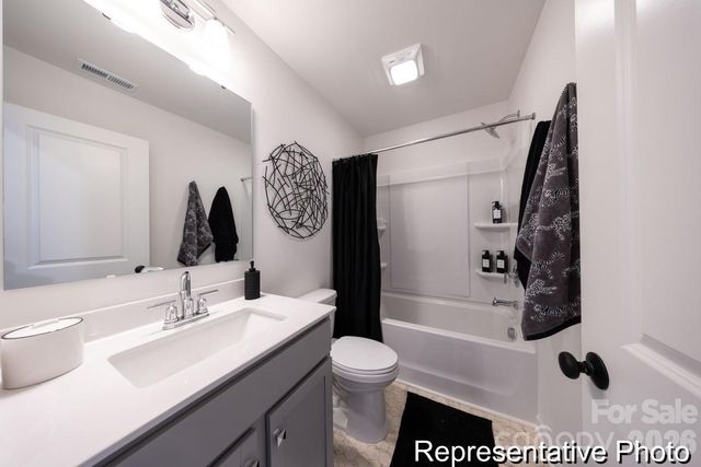 5014 Clairmont Road 3, Charlotte, NC 28208