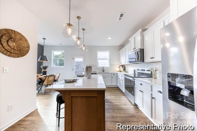 5014 Clairmont Road 3, Charlotte, NC 28208