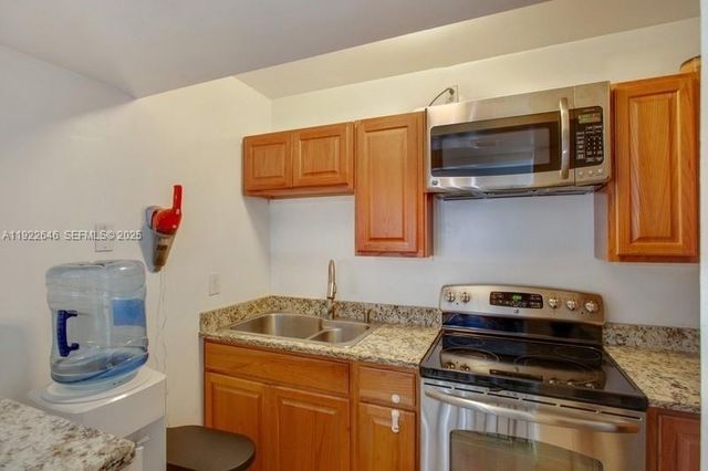 2455 Flamingo Dr 201, Miami Beach, FL 33140